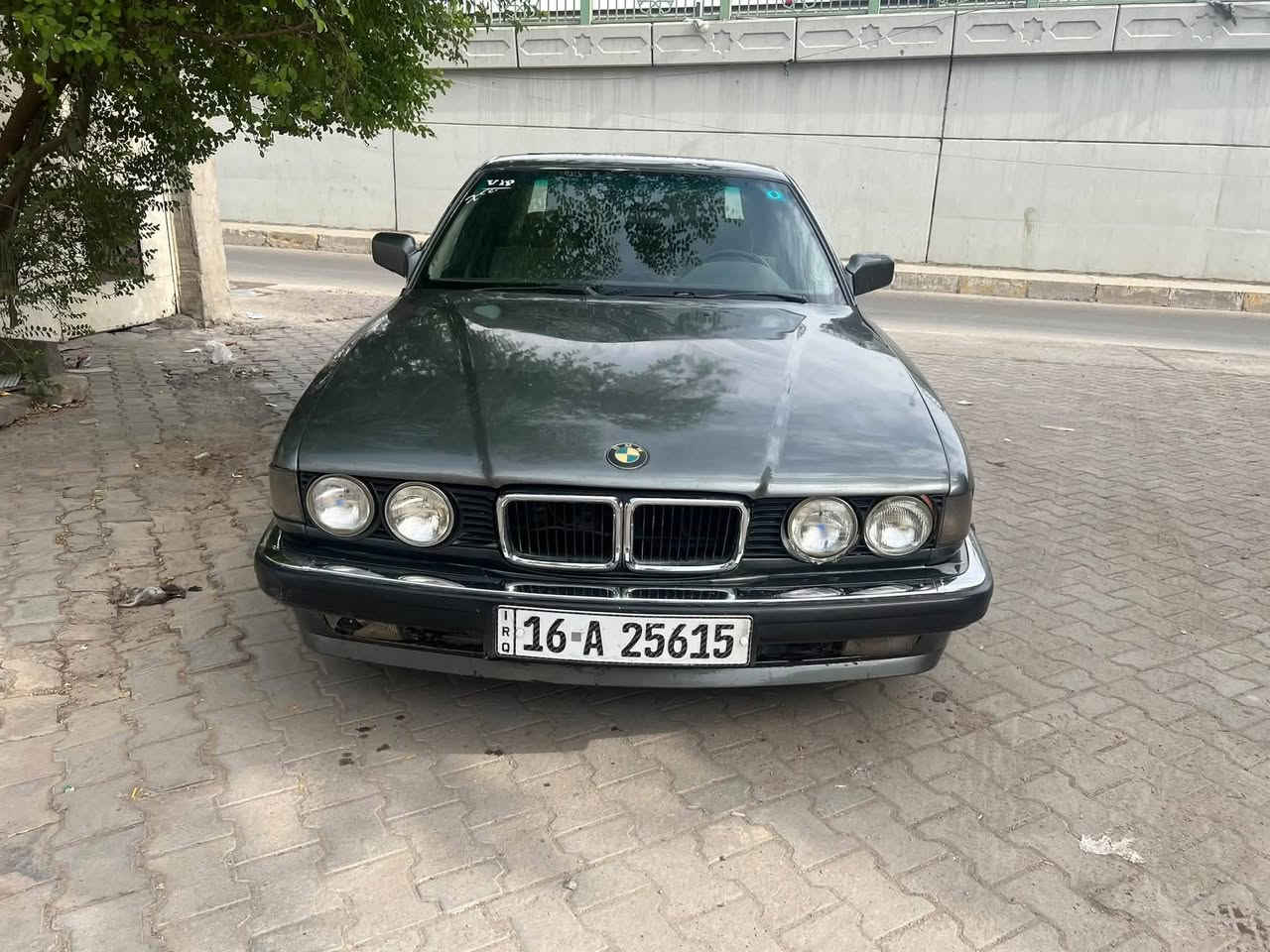 بي ام • ١٩٨٩ • ٦ سلندر