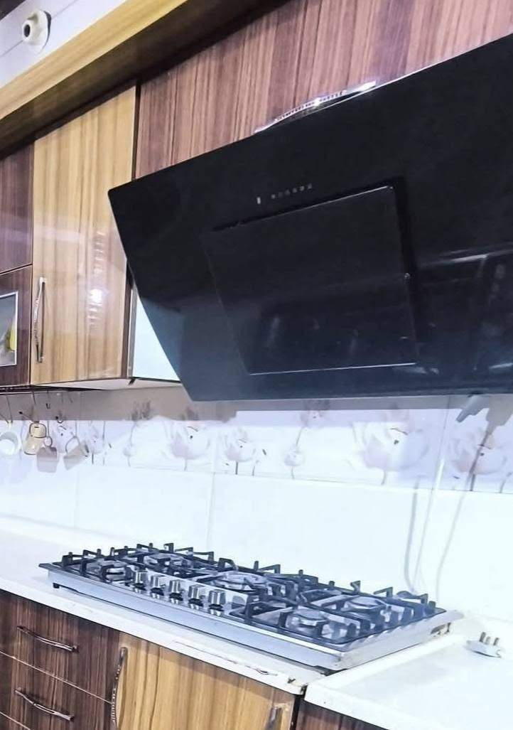 اغراض مطبخ للبيع طباخ منضدي مع فرن وماكروا وساحبه العنوان كربلاء حي القادسيه رقم الهاتف ***********
