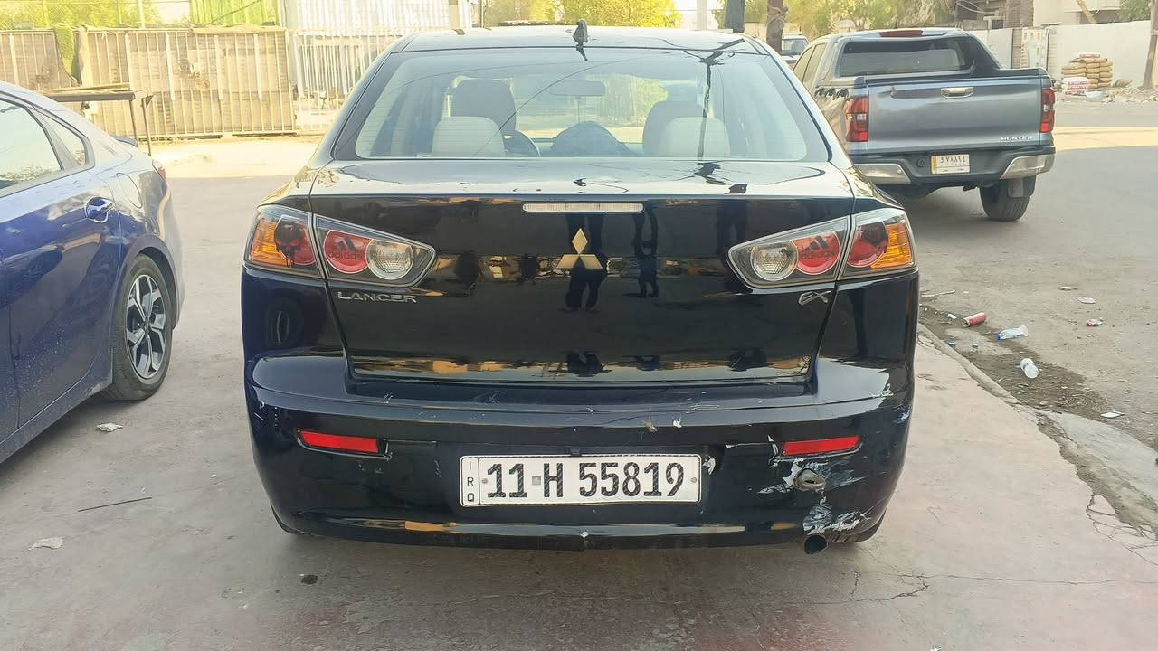 لانسر قرش 2016 كير مكينة بحالة جيدة وارد خليجي وين ما تريد تاخذ تراي بيهه كم ضربة بالكفر السعر 90 وبيهه مجال مكاني بغداد للأستفسار ***********
