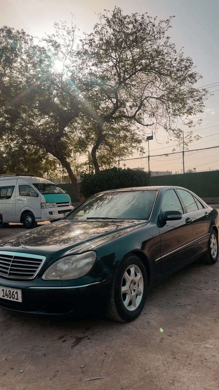 مارسدس غواصه s320 موديل 2001
 رقم بغداد باسمي تحويل ثاني يوم
السياره سلايت 
صدر امامي خلفي جوبلسات جديد 
 بيها قطعتين صبغ بدون دواخل
تدفئه +تبريد كشنات
حساسات امامي خلفي 
كشنات كهربائيه +خزن
منظومه زنون جديده 
تبريد شغال  
سعرها 108 وبيها مجال
***********
