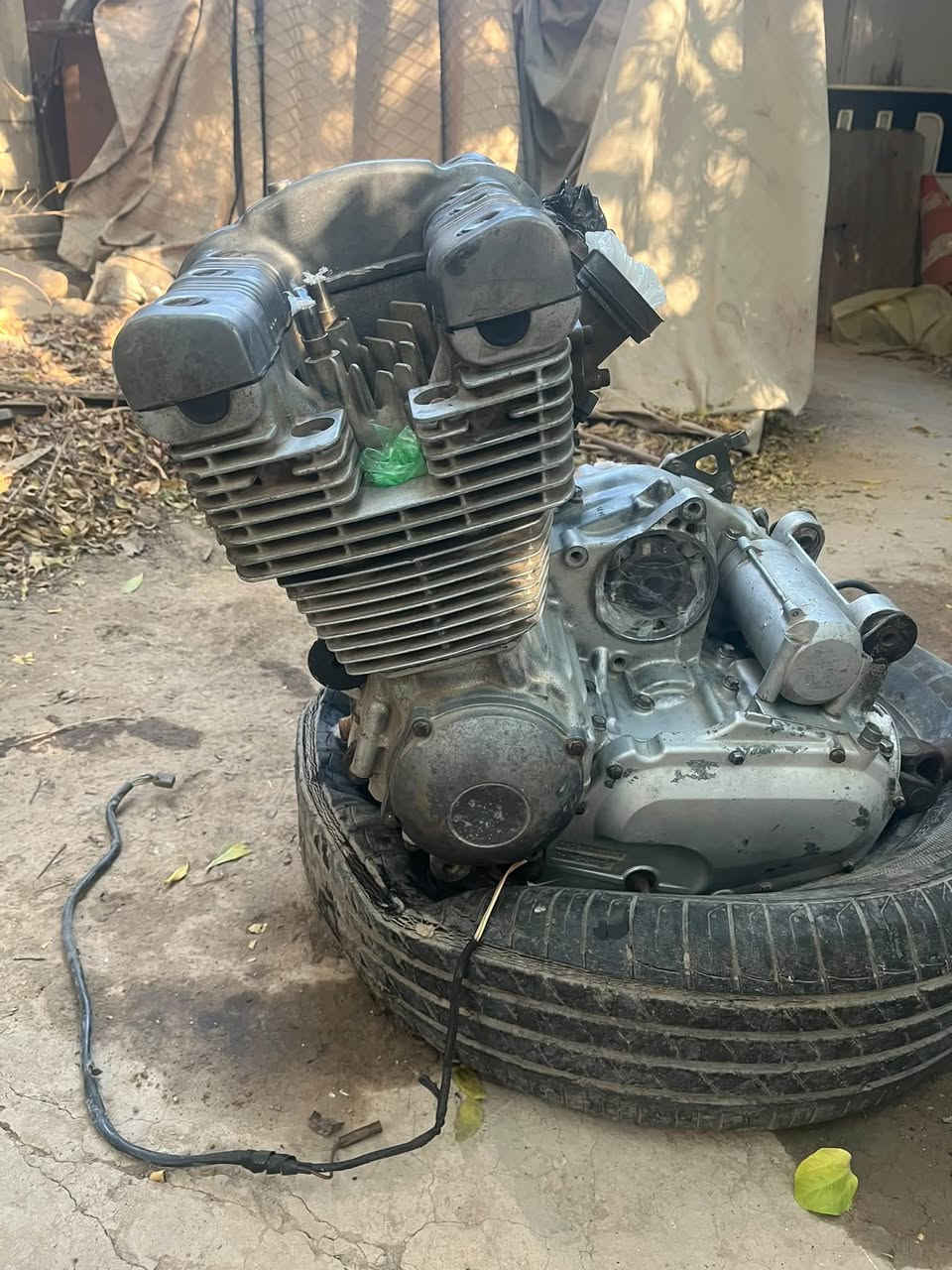 سلام عليكم مكينة ياماها دفرسون XJ900 للبيع مكينة ابيعها ع حطتها تجي تفحص وتشوف لان الله شاهد لا مشغلها ولا فاحصها ابيع هلموجود سعر 350 وبيها مجال بسعر مكينة ماكس او حتى يمكن اقل مكاني بغداد سيدية رقم *********** واتساب فقط
