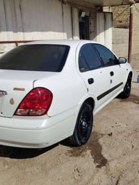 نيسان • ٢٠٠٥ • غاز وبنزين