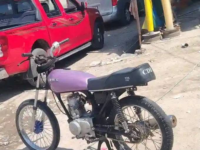 مكلف بنشر..نامه 4 كير كلك كلك الدراجه مفتوحه شلعه وفصله تخبل السعر 350 وبيها مجال بسيط حك الجيه المكان الغراف هذا حساب راعيهه👈 مهدي ابو ستار 
الرقم👈 ***********
