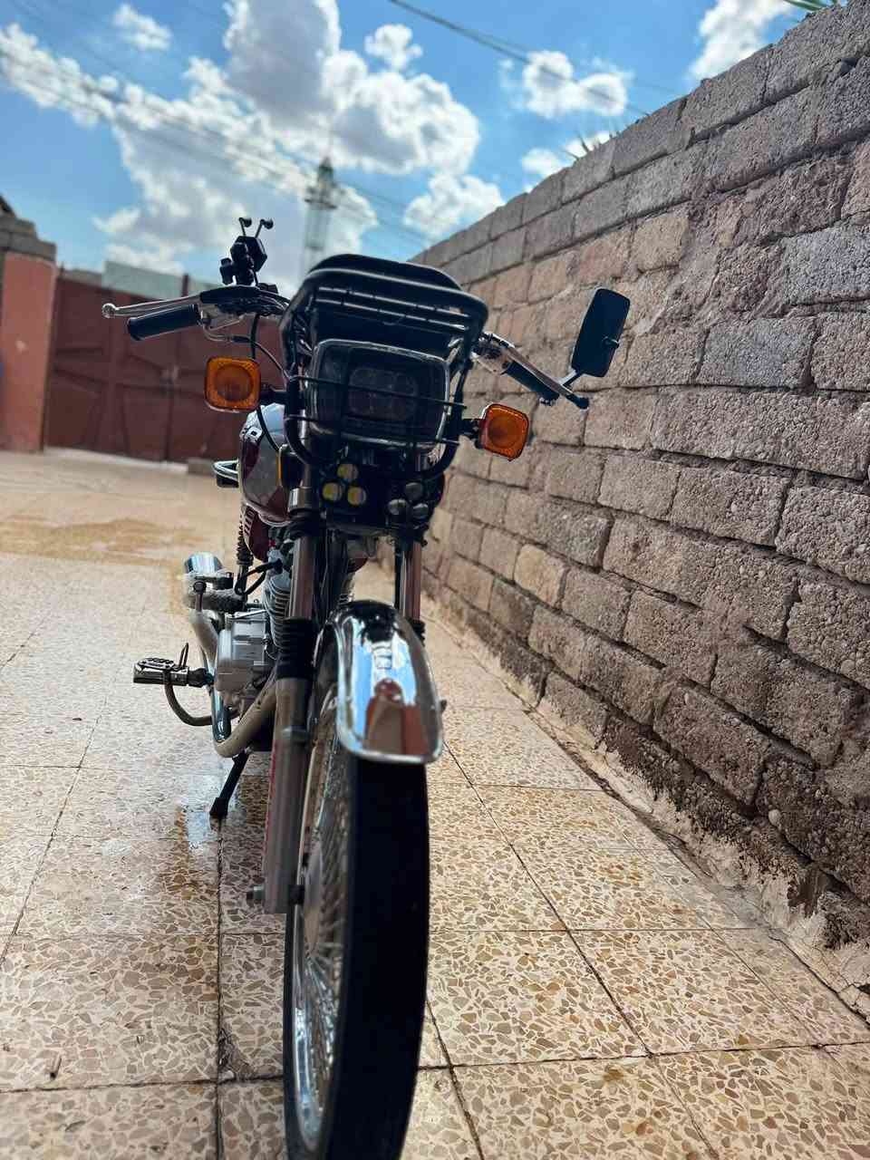 سلام عليكم للبيع تايكر ٢٠٢٠ محرك بلادي ما مفتوح ونضافة  كدام العين سعر ٧٥٠ وبي مجال بسيط ***********
