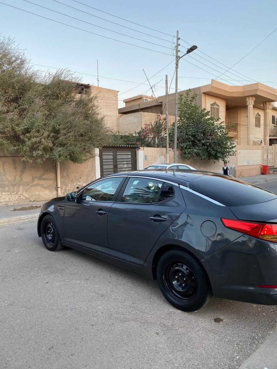 السلام عليكم بيع مستعجل العزاز 
أدوات أدوات 
كيا أوبتيما 2014 وارد خليجي 
السيارة حلوة ونظيفة 
كير محرك كفالة دوش 
تبريد ثلج حداده 
السيارة جاهزة من كل النواحي
العنوان البصرة 
السعر 46 وبيها مجال 
***********
