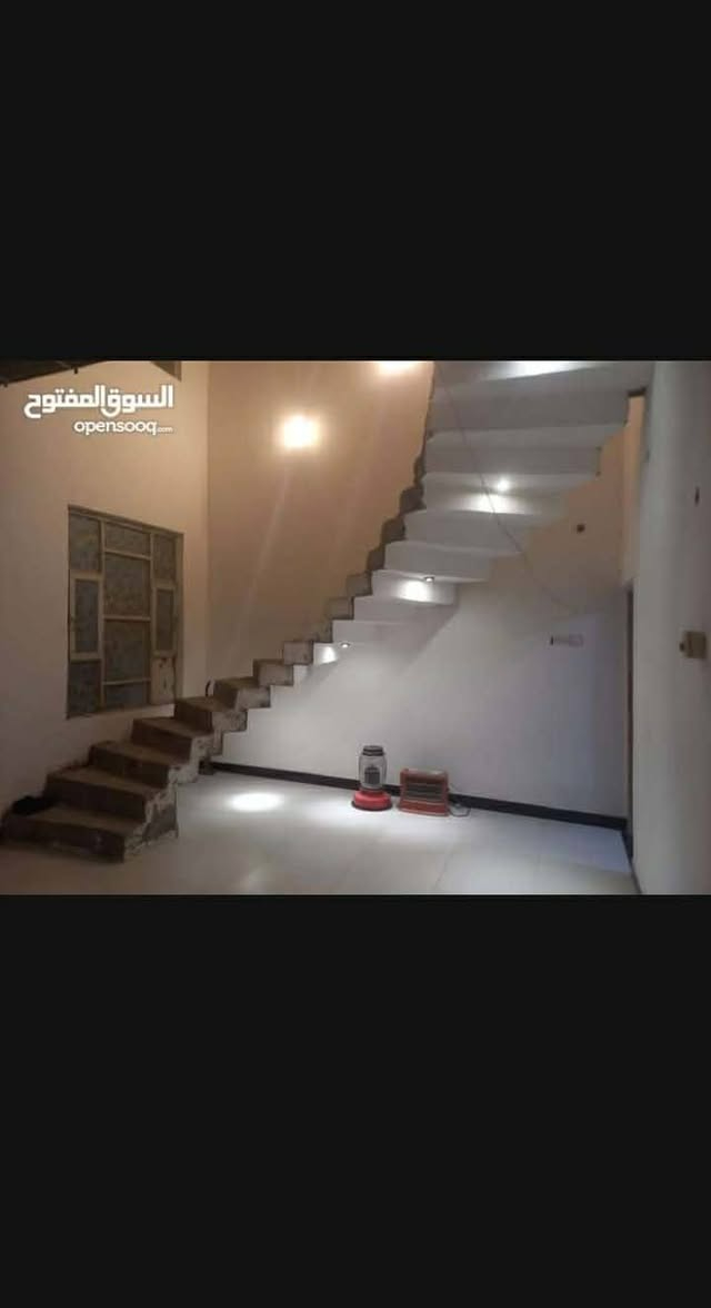 بيت مساحة 240 زراعي سند 25
طابقين الطابق الاول يحتوي ع غرفتين وصالة ومطبخ و استقبال وصحيات داخلية وصحيات خارجية وكراج وحديقة و منور
الطابق الثاني بس هيكل غرفتين وحمام يحتاج صب
وترك داير ميدور البيت شبابيك الغرف علية
عنوان المنزل ابو الخصيب العوجة شارع ابو وضاح
سعرة 90 وبي مجال استفسار ع رقمي بي واتساب ***********
