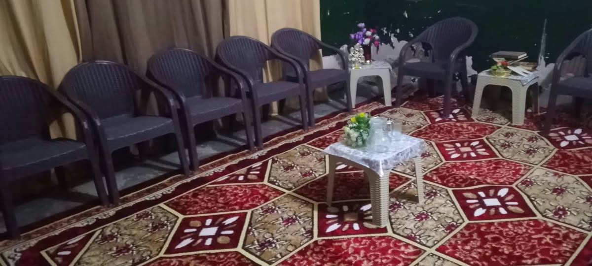 ثلاجه • كراسي • النساف البعلوان