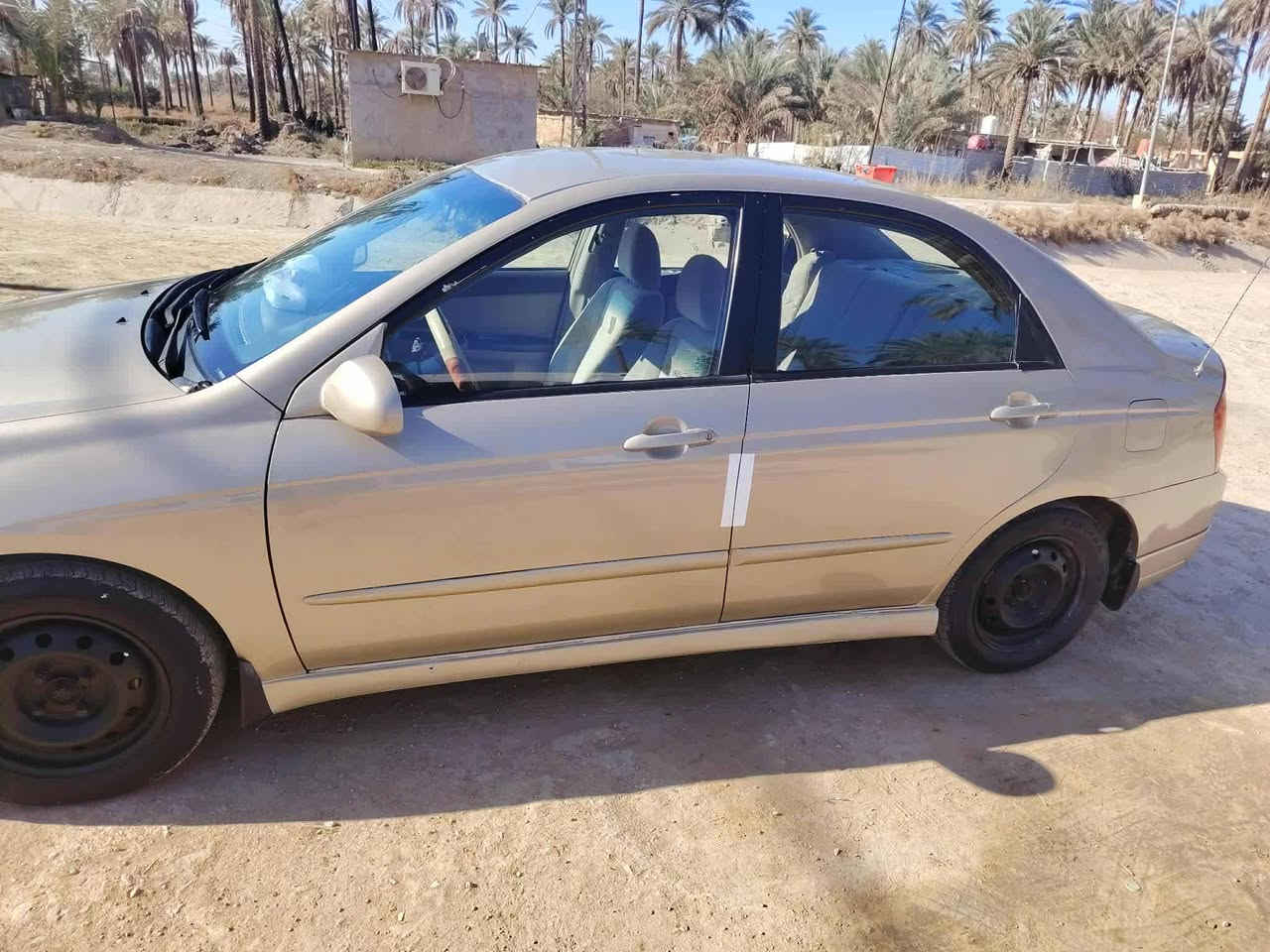 سلام عليكم لبيع كيا سبكترا موديل 2006  مكينه  وكير كفاله بيهه ضربه جاملع خلفي فقط ومصبوغه جماليه واد امريكي  سعر 60$ وبيه مجال للشراي ***********/ المكان كربلاء الخيرات
