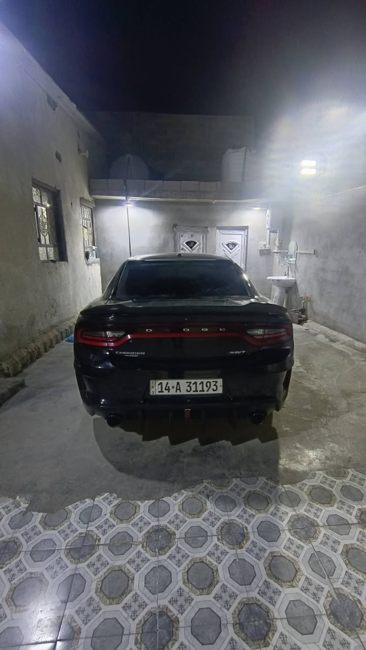 السلام عليكم تشارجر للبيع موديل 19 اصل ماكينه 3600 تخم تاير بالكرتون حداديه جديده مكينه وقير كرتون تبريد ثلج باقي التفاصيل على التليفون وعنوان وبصره الزبير السعر 143 وبيها مجال***********
