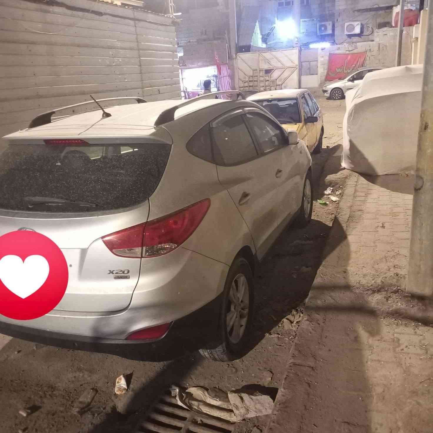 تكسون لبيع
سيارة جاهزة عل اخير
ما عد مكينتها كايمة 
كصتها جنطه 
متومة شمالي اربيل 
الاستفسار مراسلة الرقم 
‏‪***********‬‏
مكاني بصرة 
السعر ٤٠
موديل ١٢
سيارة كاز
