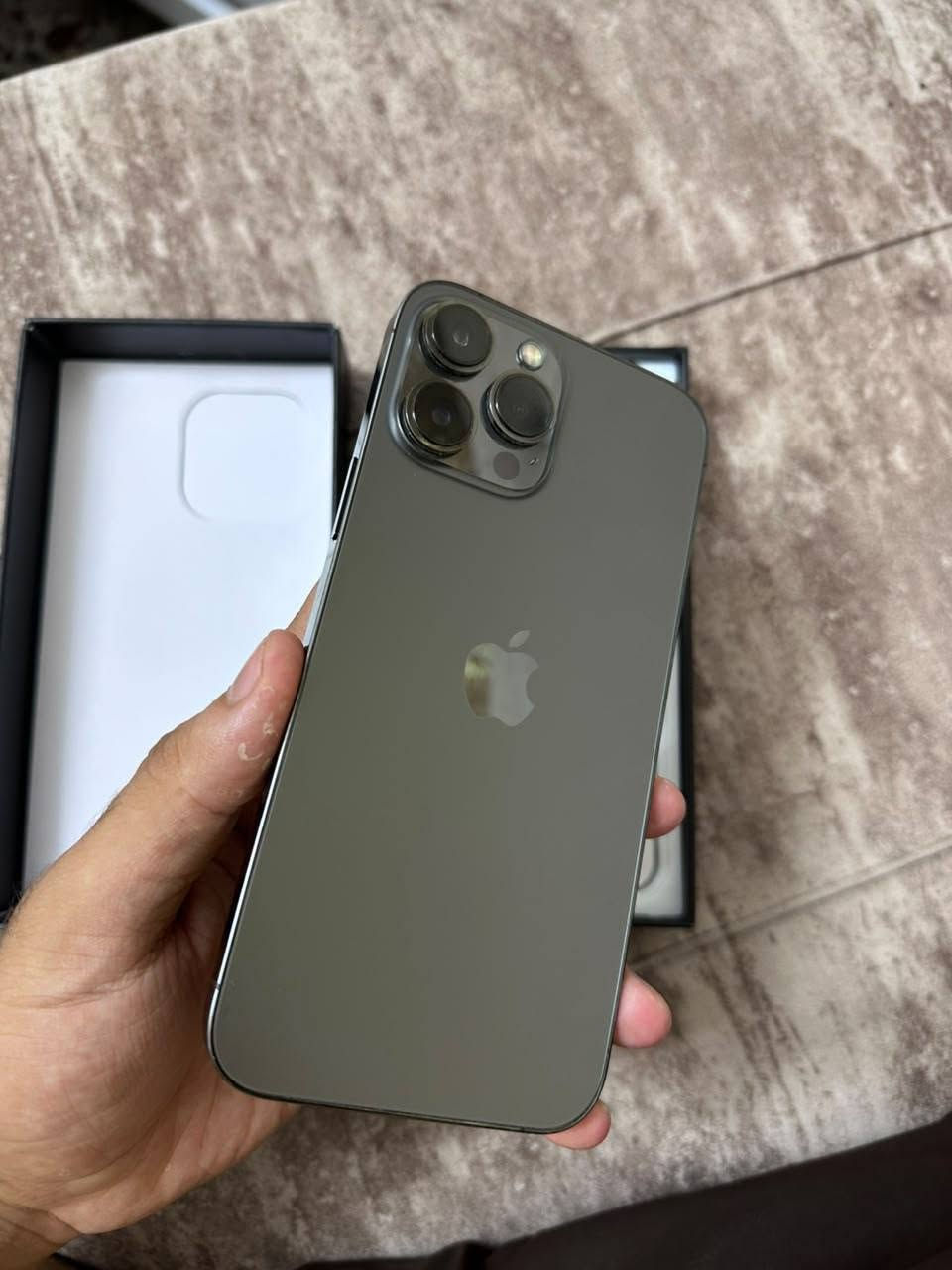 ايفون 13 برو ماكس • ٥١٢ • بطارية ٩٣