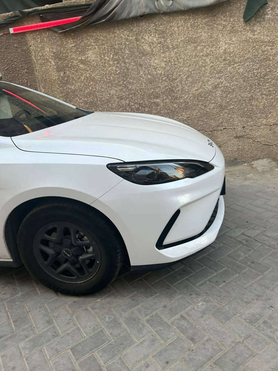 سلام عليكم بي وادي للبيع مكفوله كفاله عامه ماشيه60الف كيلو متر السعر بل خاص العنوان بغداد للاستفسار الاتصال على الرقم
***********
