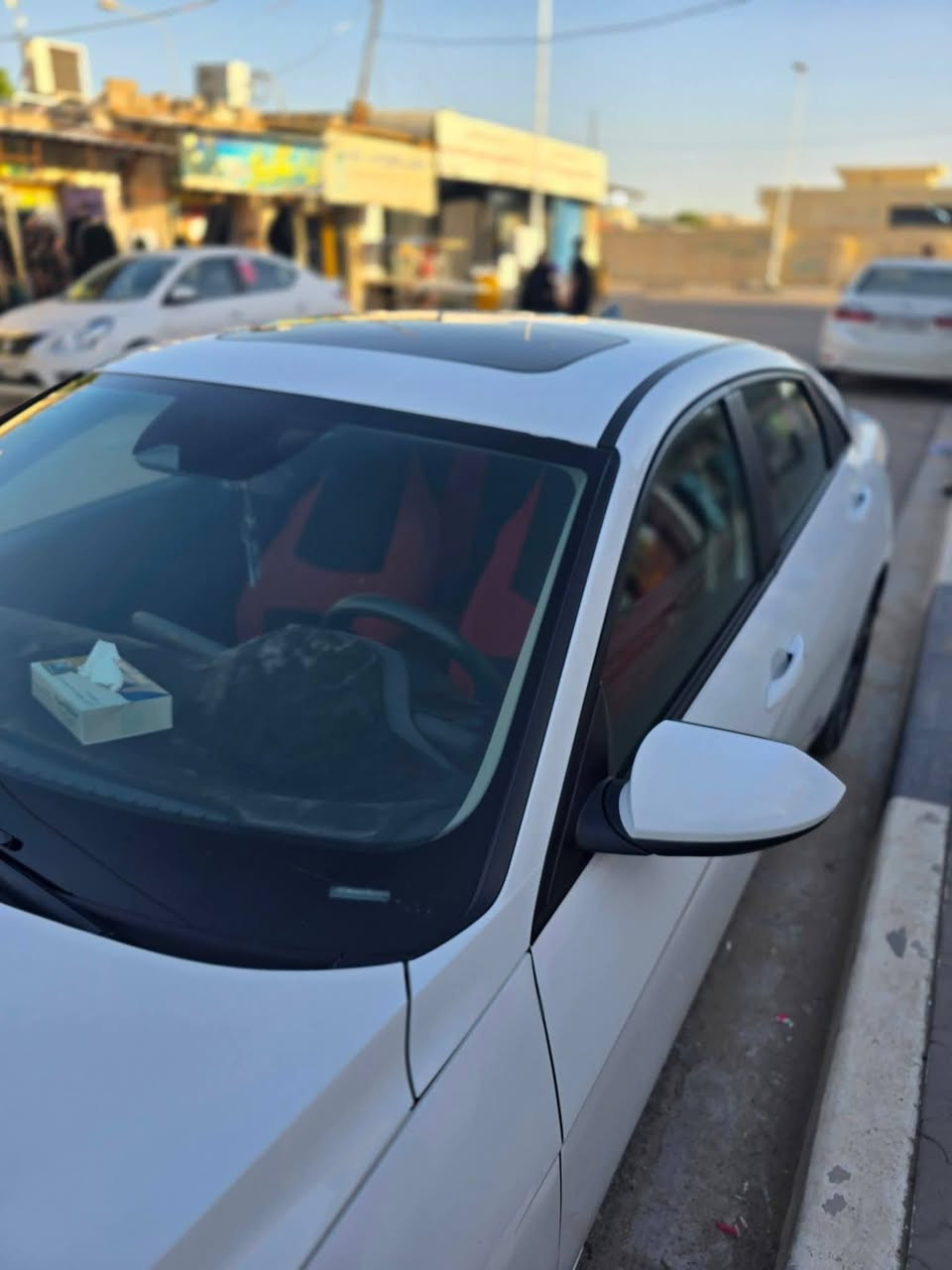 ✨ للباحثين عن الإثارة! إليكم النترا 2022 خليجي جديدة تمامًا! 🚗🤩 بمحرك 2000 دوش، لون أبيض لامع، وتبريد ثلج. تأتي بفول مواصفات مع فتحة سقف وبصمة، كير AT، ورقم بغداد. السعر 140  مع إمكانية التفاوض. 📞 للتواصل: ***********. لا تفوتوا هذه الفرصة الرائعة! موقع السيارة: ذي قار مركز. 🏁🔥
