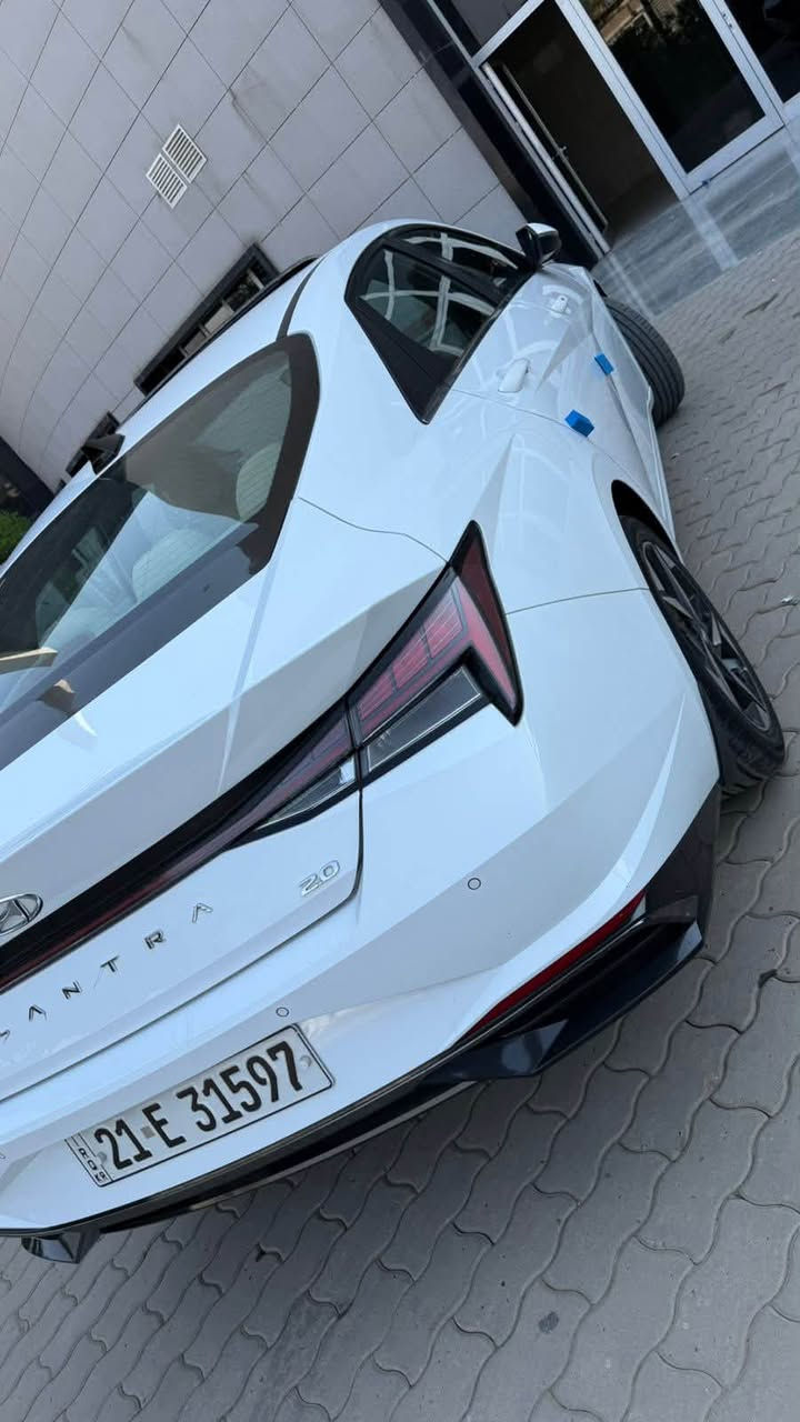 سلام عليكم 
النترا موديل 2021 خليجي 
مواصفات 1/1 
بصمه - سلايت - تشغيل عن بعد
محرك 20 تنفس طبيعي مكفولة 
من كير ومحرك / مكفولة من صبغ وتعديل 
من دعاميه للدعامية بشرط 101 كيلو متر ماشي
شرط تحويل وكالة وغرام بسمي تحويل بنفس يوم
للاستفسار اكثر واتساب او سيم ***********

