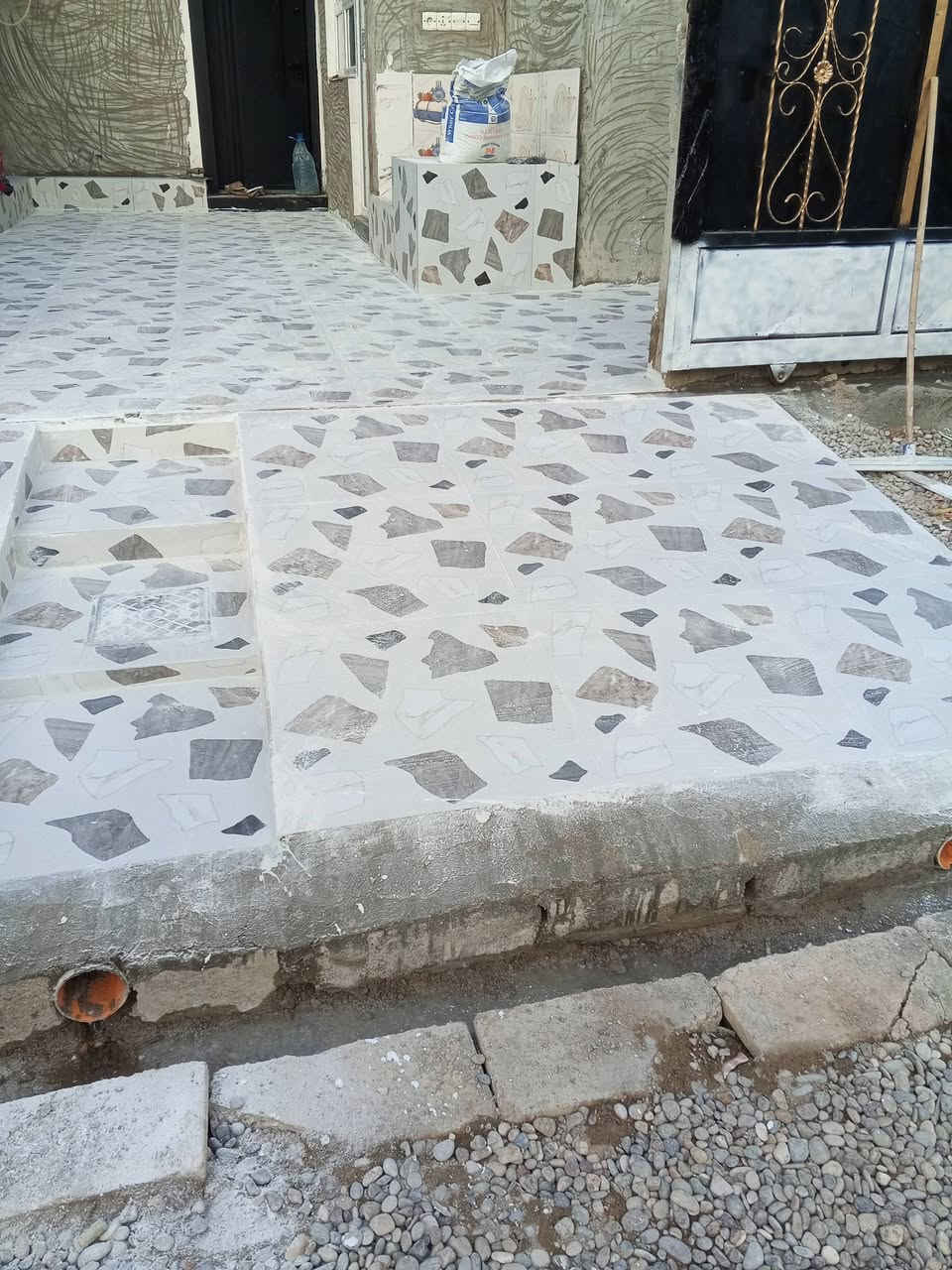 إسلام عليكم اصطه سيراميك وبايات مرمر متفرق حالين شقل نظيف ***********
