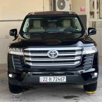 لاندكروزر GXR • ٢٠٢٢ • ٤٣٠٠٠ كم