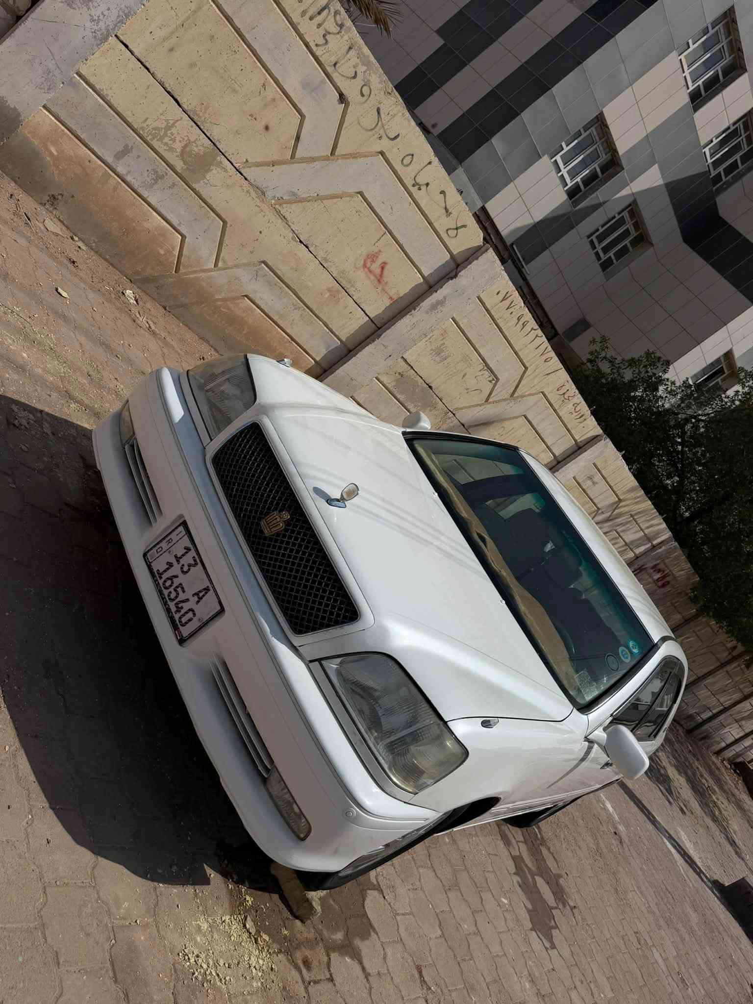 السلام عليكم جنون للبيع 2000 كرستال اصل سياره  أربع دكم فول سياره كفاله عامه من الگص و النقل ومكفوله من العيب الشرعي سياره اجدد من الصوره سياره جاهزه تبريد حداديه جاهزه الأخير السعر 120 وبيها مجال العنوان ميسان العماره التواصل ع الرقم***********. ***********
