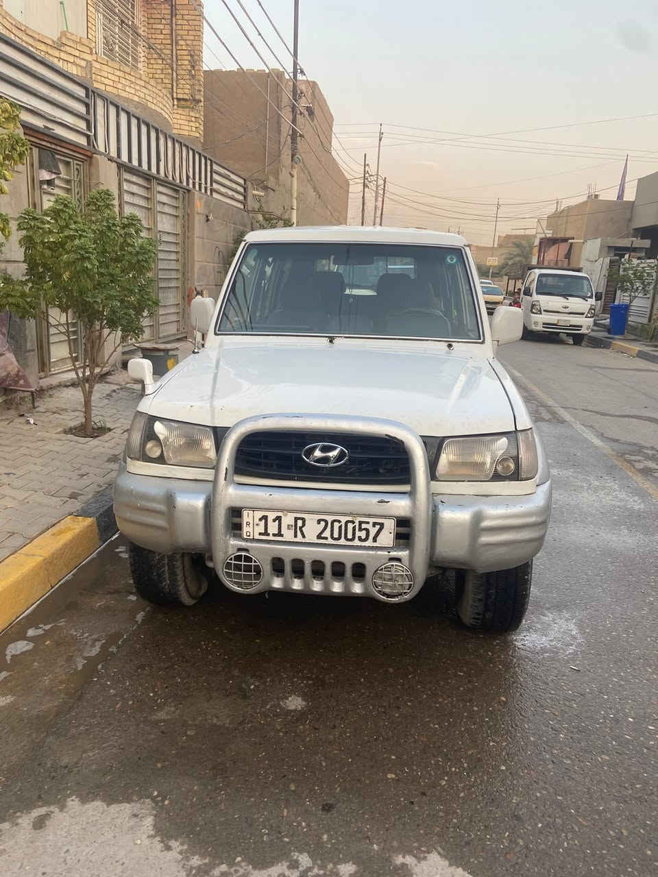 السلام عليكم 
كالوبر هونداي الموديل 1999 الرقم بغداد 
باسمي تحويل ثاني يوم وين ما تريد احول عادي 
مشروع وطني السياره ابلادي ومكينه 6v
كير اوتماتيك كفاله كير ومحرك 
السياره على صبغ الشركه 
السعر (55)$
***********
