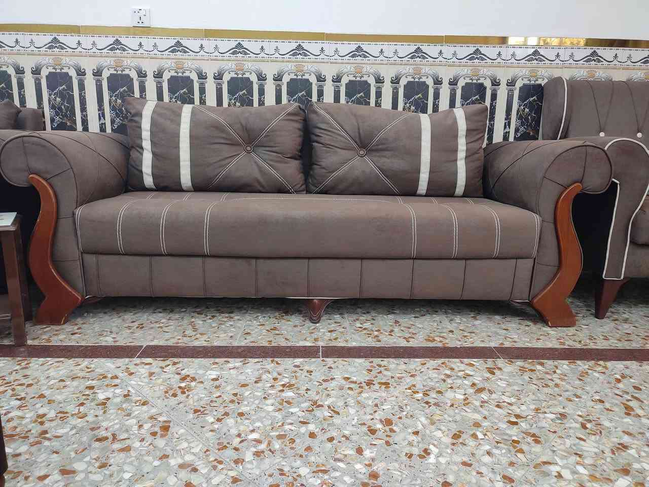 طقم قنفات العدد 16 مقعد
نظافة 90%
***********
