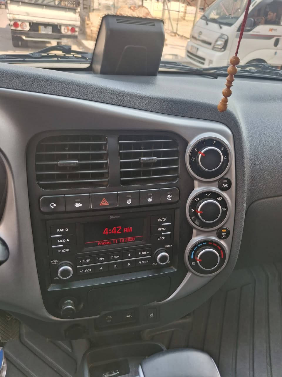 كيا حمل مسكر نثيه موديل ٢٠٢٣ اخت الزيرو مكفوله كفاله عامه
العنوان محافظة الديوانية 
رقم قادسية 
عداد كيلو متر ١٦ الف  
مواصفات
 كير اوتوماتيك 
رادار 
تبريد كشنات 
تدفئة كشنات 
تدفئة ستيرن
كشنات جلد
ومرايات شفط وباقي المواصفات 
السعر ٢٢٣ وبيها مجال
رقم الموبايل ***********@
