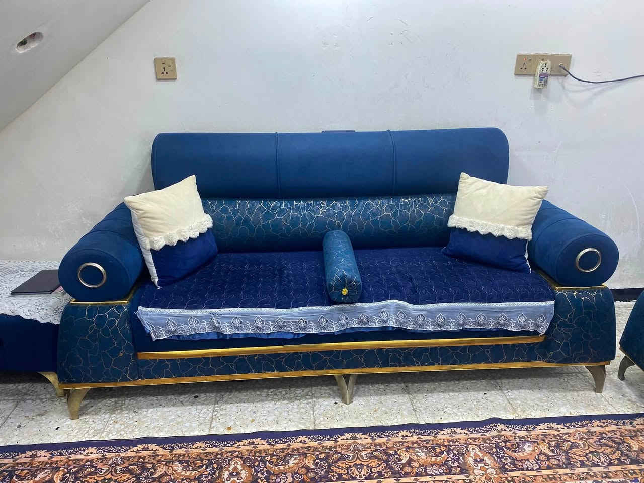 سلام عليكم تخم جديدللبيع 8 مقاعد السعر 450 وبي مجال هواي للتوصيل ***********
