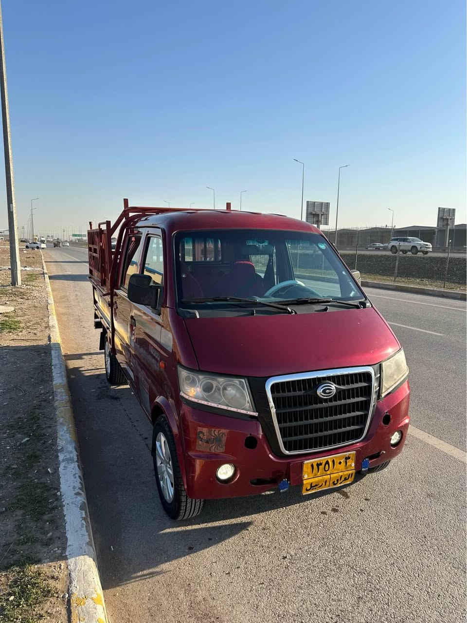 گۆناو دەبڵ مۆدێل ٢٠١٢ بێ لێدران و بێ سبوغ سەیارەیەکی بێ کێشە رەقەم هە ولێر سەنەوی لە ٢٠١٧ بە سەر چوە گێر مەکینە تەبرید ساردوگەرم و ئەکسل و براوە و وەرگەران و بە ناوکردن بە شەرت  تایەکانیشی نوێیە ناونیشان هەولێر
سعری ٤٩ وەرەقە و مە جالەکی کەم 
***********
*********** أربيل, العراق
