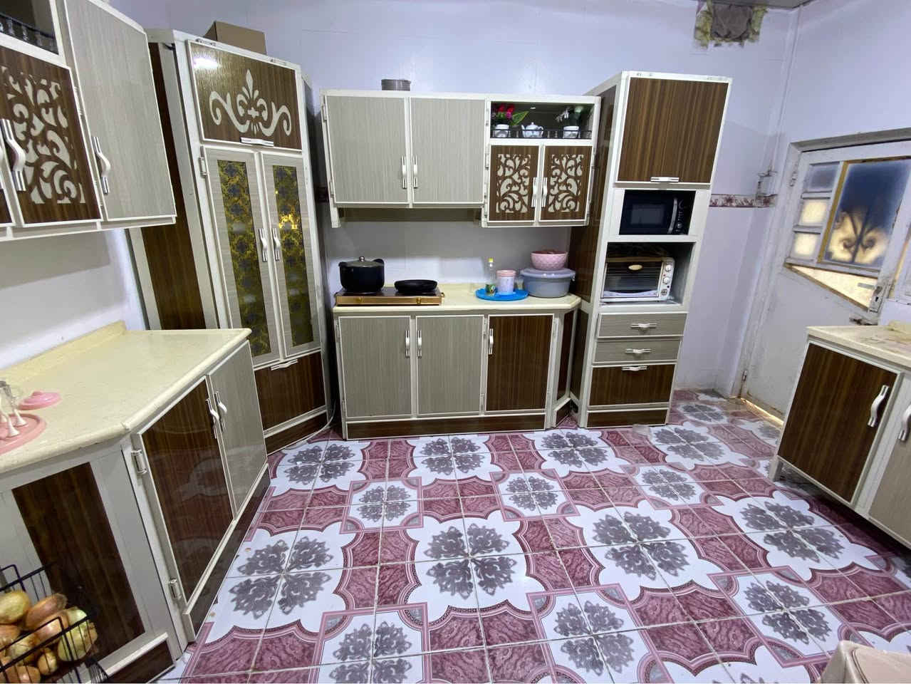 بيت طابقين ركن طابو زراعي عراقي سند23 مساحه128 صالحيه شارع سيد مجتبى قريب على جسر الايطالي من بعد شارع لواء قريب على شارع عام الرئيسي متوفر كل خدمات 4غرف صالات2 ستقبال صحيات 2  مطبخ طارمه حمام خارجي  سطح ثنين طابق اول وسطح طابق ثاني سعر90 الاتصال
*********** البصرة, العراق
