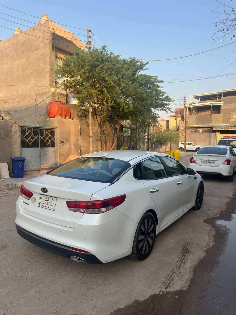 كيا اوبتيما للبيع وارد امريكا رقم بصرة باسمي سنوية منتهية ضربتهة دعامية امامية فقط ماواصلة للشاصي اوبيهه حالوب خمس نقط خفيفة ماتبين محرك gdi 2400 ماشية 150كم  مكان السيارة بصرة تنومة معروضة 125ورقة للتواصل ***********
