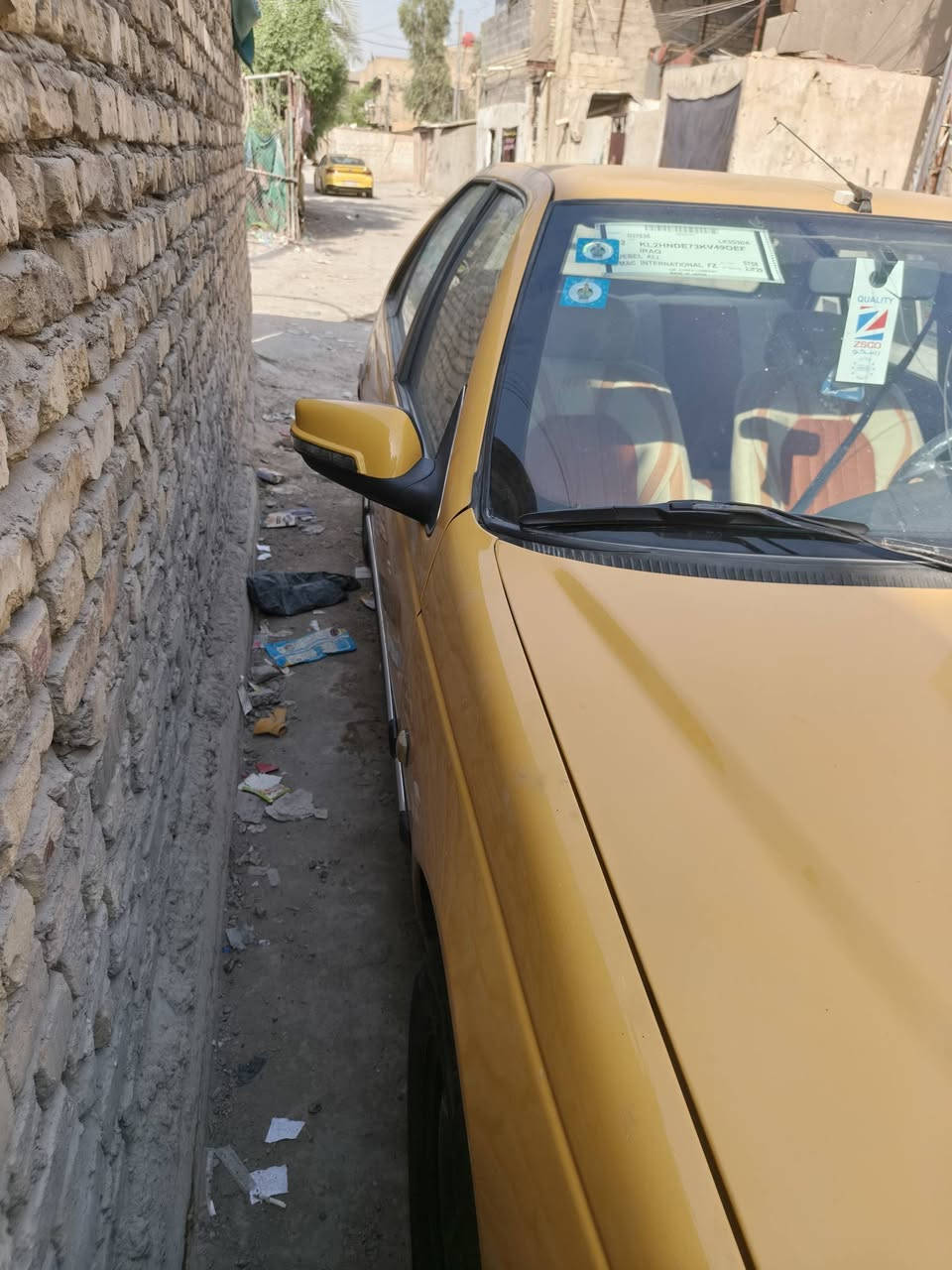 السلام عليكم سياره بيجو بارص موديل ٢٠١٥مصفر هيه وغرامات هزه جديده كير ومحرك خير من الله تبريد ثلج بيه شويه يم الجاملغ الايمن علا باردالعنوان بغداد ***********
