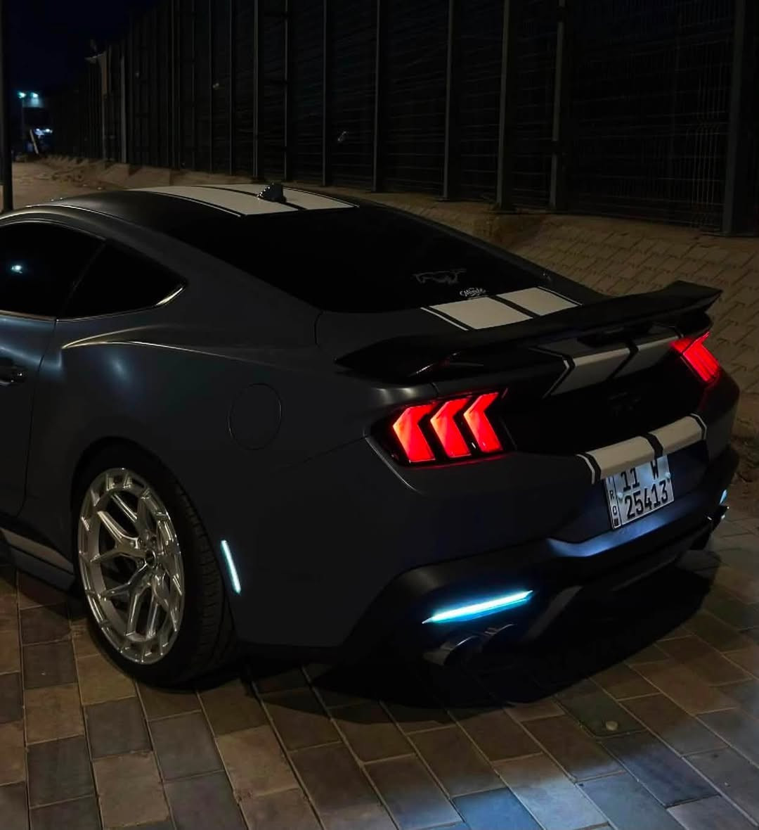 يالله 
السلام عليكم
فورد موستانك 2024 GT 5.0
ماشي 40 كيلو
اللون ازرق غير محدد
الحادث جانبي( جاملغ وبنيد صفحة الراكب)
السيارة نظيفة بشكل وقطعة نادرة بالعراق بهيج ترتيب وشبه معروفة انا جناي مو بياع شراي اهتم للسيارة 
لاداخله حلبات ولا استعراض .

المواصفات معروفة

- شاشات عدد 2 كبيرة 
- كار بلي 
-  تحديد مسار 
- توقف ذاتي (اوتو هولد)
- رادارات امامية وجانبية وخلفية 
- مقاعد جلد + مخمل 
- تدفئة تبريد مقاعد 
- والسيارة بيهـا بعد هـوايه مواصفات 

الاضافات

- ويل 20 جديـد تو سايز 
- تخم تاير أطلس ( اصلي ) تايلندي تو سايز 
- السيارة كت بالكامل دارك هورس 
- لايتات ( اصلية ) دارك هورس 
- ⁠جنح دارك هورس 
- عليها ppf ضمان ٨ سنوات طافي
-بك لايتات سموك مو ابيض نادر
-برمجة
-اكتف اكزوزت بوابات تسد وتفتح ع ريموت

الموقع: [ البصرة-الزبير ] 📍
السعر 280$ وبي مجاال للشراي بيع مستعجل

للتواصل واتس اب او اتصال : [ *********** ]
