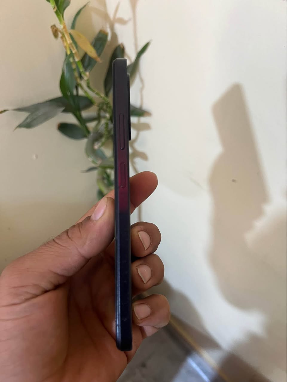 السلام  عليكم جهاز  OPPO A18نضيف 
بطارية 🔋 ٥٠٠٠
ذكرا١٢٨
عشوائية ٨
جهاز سلس وحلو ومابي أي شي 
سعر ١١٥
عنوان البصرة جمهورية 
رقم تواصل *********** البصرة, العراق

نص مكتوب في الصور:
- حول الجهاز 15.0 ColorOS اسم الجهاز OPPO A18 مساحة التخزين ٢٢,٧ غ.ب / ١٢٨ غ.ب المعالج Helio G85 البطارية ٥٠٠٠ مللي أمبير في الساعة (نموذجية) RAM ٤,٠٠ غ.ب + ٤,٠٠ غ.ب معزز الأداء Trinity Engine الشاشة ٦,٥٦ بوصة الطراز CPH2591 الإصدار المعلومات القانونية