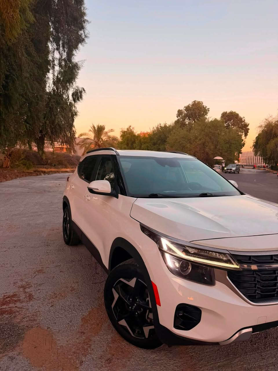 2024KIA SELTOS,
کیا سليتوزموديل 2024بدون لوحات  ما مرقم تترقم جميع محافظات عدا الشمال 
فول موصفات
حادث سياره بنيد نفسه رجع بارد وجاملغ تبدل نفس لون اصلي وقبغ جنطة تبدل اصلي 
فتحة سقف 
بصمة تشغيل بصمة بيبان تشغيل عن بعد

كشنات  جلد وكشنات حرارية

لد نهاري شاشة ديجيتال متصله مع شاشة المسجل

توقف ذاتيًا رادار محيطي

بصمه تشغيل وتشغيل عن بعد 
عدد مسافه19 الف 

محرك 2000دوش مرغوب 

ويل 18 كروم

صور حادث ع خاص 

تترقم جميع المحافظات باسمي تحويل مباشر

مكان السياره بغداد  الاعظمية شارع ضباط 
السعر. 140 ورقه بدون رقم 
رقم الهاتف ***********
