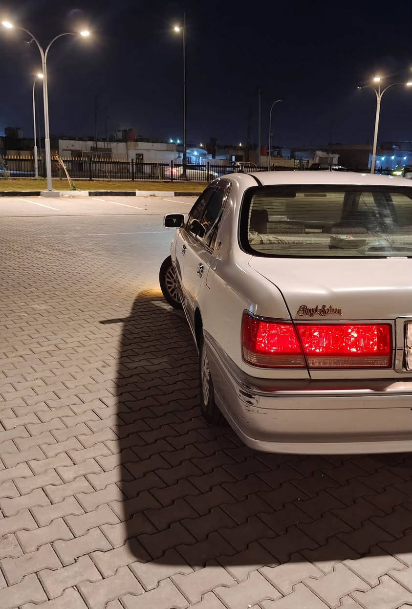 كراون جنون • محرك VVT • نضيفه