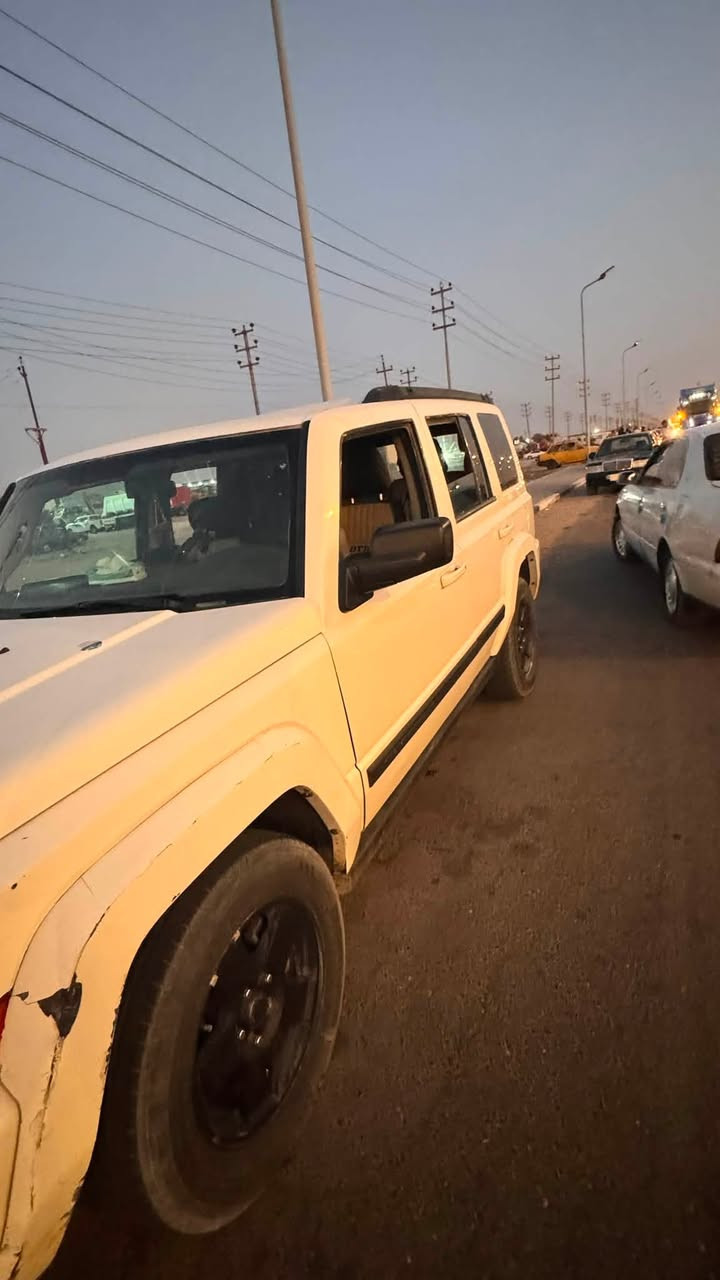 جيب كوماندر امريكي 2007 رقم بغداد السعر75
البصره سفوان هاتف ***********
