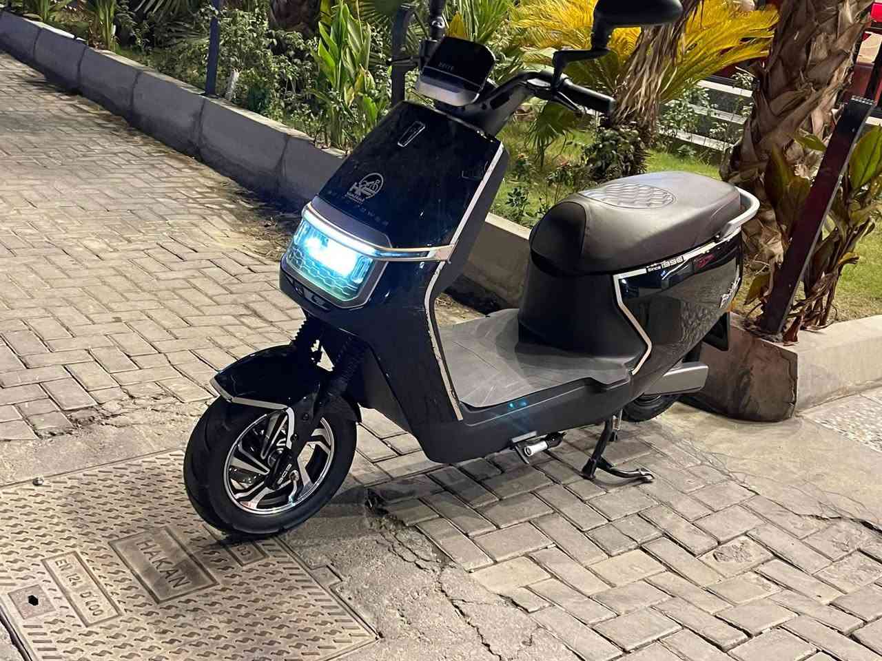 السلام عليكم دراجه ليبيا بغداد حي العامل775 678 9845
