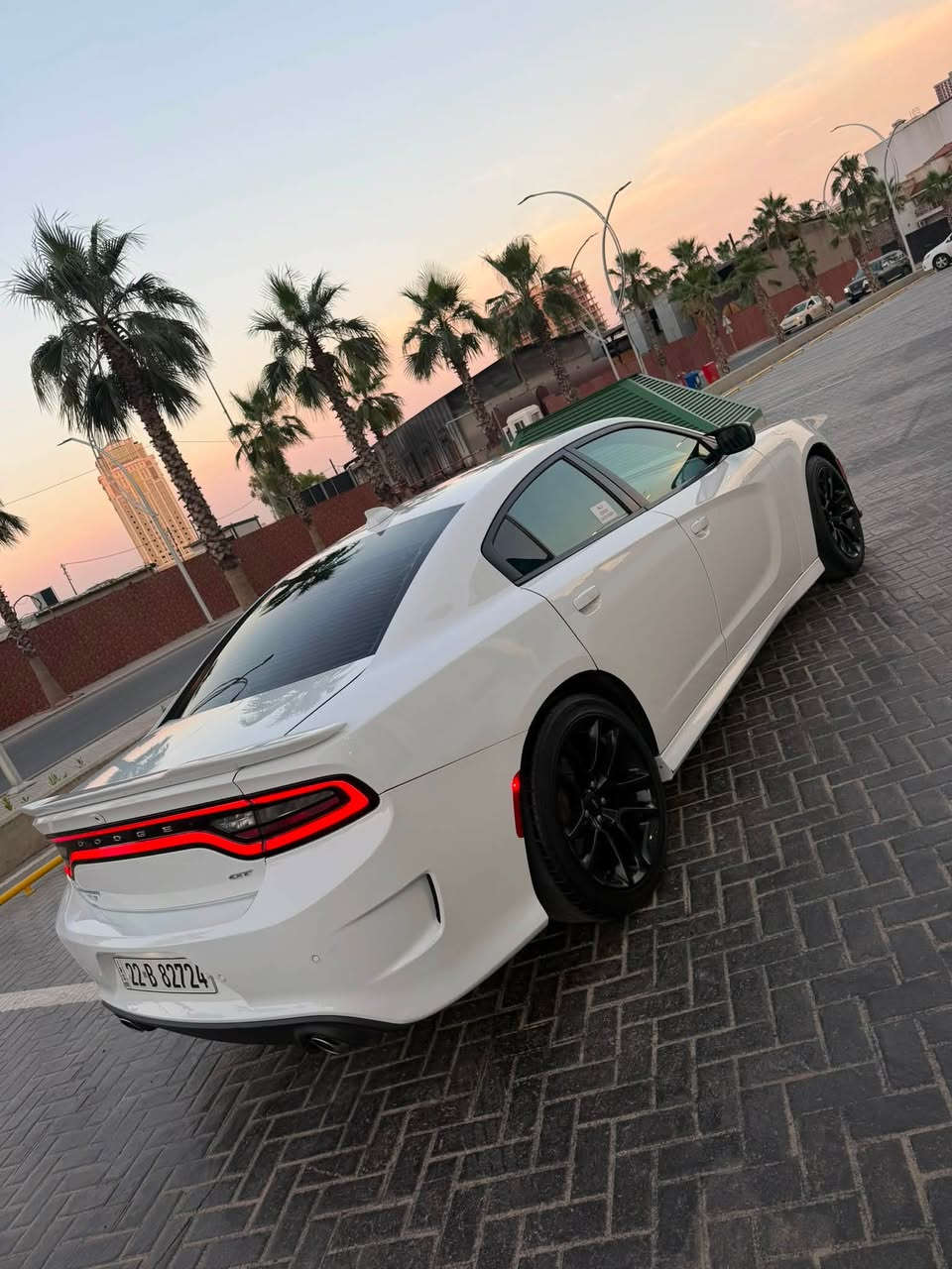 جارجر  جيتي GT  موديل 2021 
الخوان فقد البيع ما الرواس 
***********
السيد الوان البيض المميز 
 فول مواصفات GT 
الدخل الحمر البيلادي
(اقره المنشور قبل ماتخابرني و بيك خير وتدلل))
(السياره بيها فقد بنيت  ) 
سياره جديده اي نقص ما بيهه ابد 📍❤️
(سيارة  ماشية 75 ميل 
سياره جديده بمعنى الكلمه
رقم  اربيل الجديد كلشي جديد
المحرك : V6.  3.6L .
المواصفات :
* جناح خلفي بلادي
* ويل قياس 20 انچ  بلادي تخم تاير جديد
* ستيرن رياضي . 
مقاعد رياضية جلد   حضن
* كشافات الضباب زنون . 
* المصابيح الأمامية مع LED . 
* حساسات . 
* شاشه كبيرة مع نظام ملاحة نفكيشن GPS .
* الشاشة مع اوپشنات SRT . 
* سستم صوت الپاين .
* مقاعد أمامية كهربائية عدد 1 
* تشغيل عن بعد . 
* محدد سرعة . 
* تلفون بلوتوث . 
* كاميرا خلفية .
* مرايا متحسسة للاضاءة العالية .
* كير شفتر بالستيرن . 
* دخول ذكي (بصمة) .

السعر ٢١٨📥
للاستفسار
مكان السيارة اربيل 
***********
***********الوتساب
