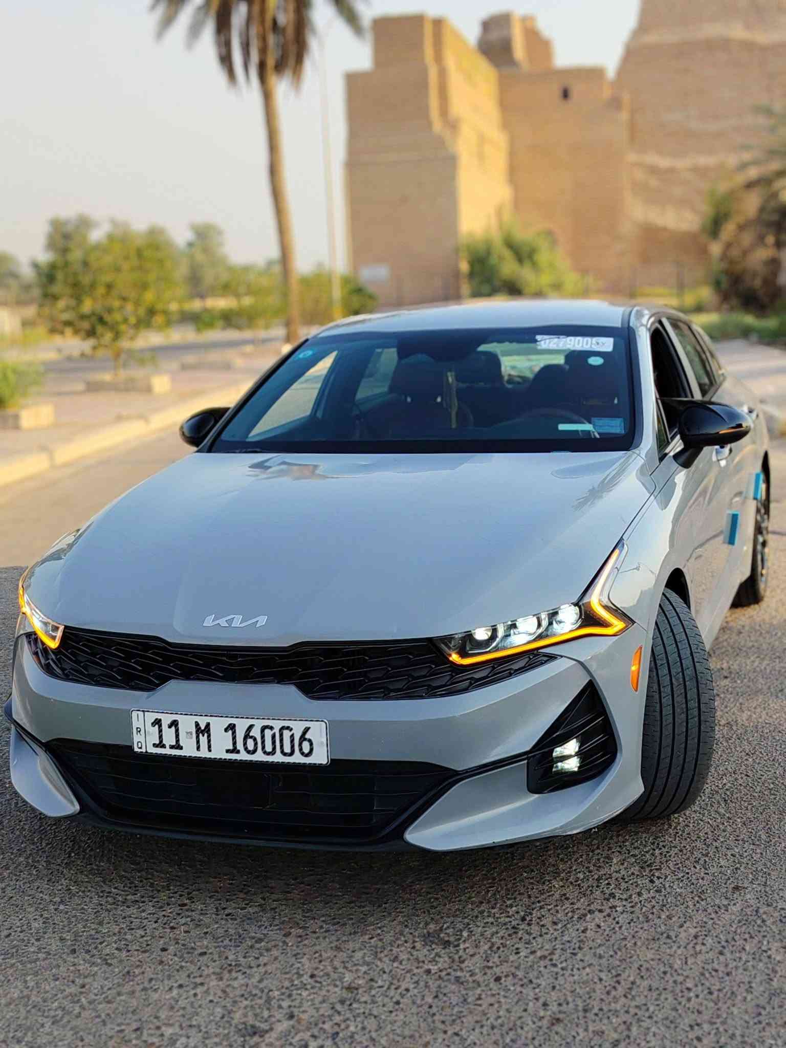 السلام عليكم 
كياK5 GT Line 2024 
لون أسمنتي
السيارة باسمي رقم بغداد تحويل ثاني يوم
بانوراما
بصمة أبواب وتشغيل عن بعد
تحكم ستيرن كامل
الكشنات الأمامية كهرباء
داخل أحمر
ختم شعار GT Line
رادار أمامي وخلفي
شاشة كبيرة كار بلاي
بلوتوث USB AUX
محرك 1600 تيربو
أنظمة قيادة
شاشة عرض أعطال بالدشبول
كروز سرعة ذكي مثبت سرعة
سايد بريك بصمة
GPS خرائط
نظام النقطة العمياء
صندوق كهرباء
قيادة ذاتية
شاحن وايرلس
تحديد مسار
مخارج شحن أمامية
رادار جانبي وأمامي وخلفي
تبديل باب وبنيد
بيهة صبغ بل هلال
مالجاملق ليمنة
وشوية من الباب صدر الباقي تكحيل
وبارد
وارد أمريكي

السعر175 $
مكاني :بغداد الكاظمية
رقم صاحب السيارة :***********
