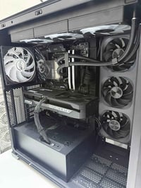 تجميعة • RTX5070 • R7 9800X3D
