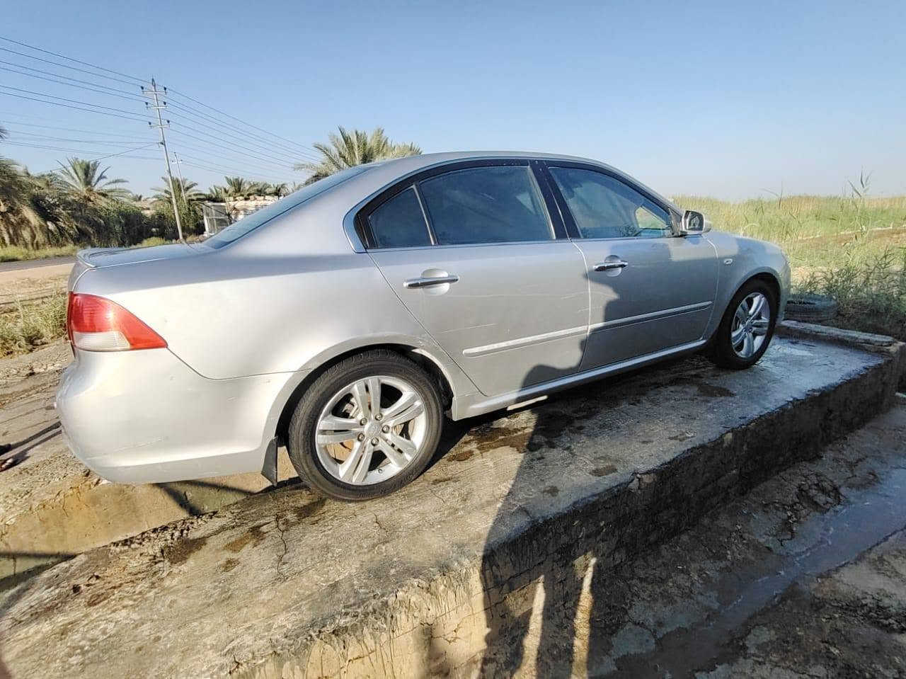 السلام عليكم
سيارة ابوبتما 2009
كهربائيات فوول
تبريد ثلج
مكيه خير من الله
فتحه قماره
شاشه حساس
كامره خلفيه
رقم انكليزي بأسمي مداور ثاني يوم 
السعر 105 وبيه مجال بسيط 
غير متواجد عل الفيس 
تواصل / *********** مكلف بالنشر
