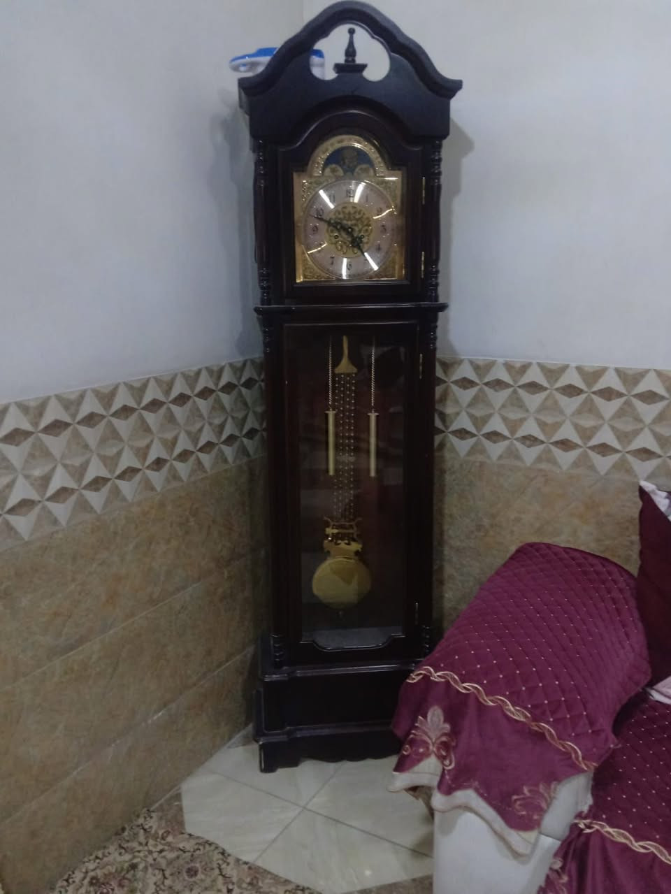 ديوان • استعمال قليل • ايجار بالساعة