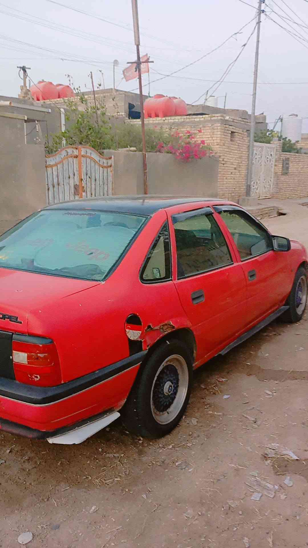 من رخصة الادمن سياره أوبل فكترا للبيع سياره جاهزه السعر 30

نص مكتوب في الصور:
- WOW