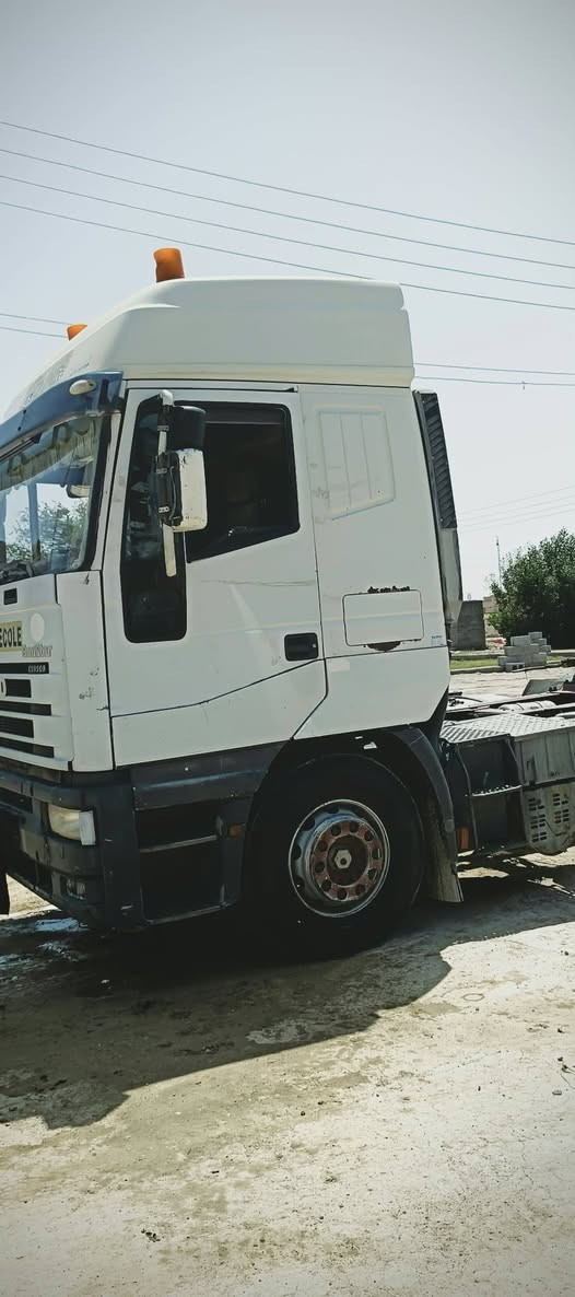 مكلف بالنشر افيكو موديل 2000 للبيع باقي التفاصيل على رقم الهاتف ***********
