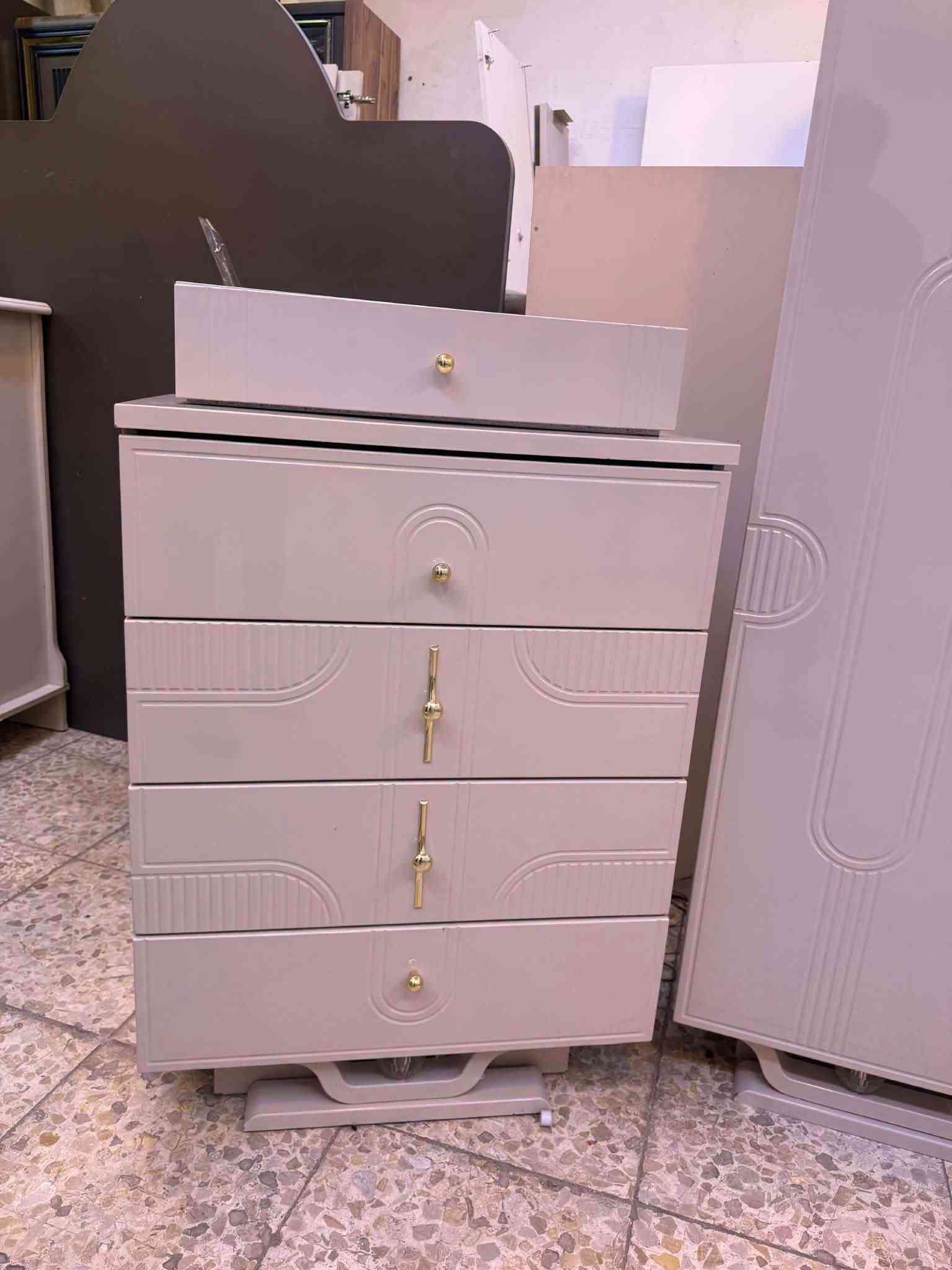 @إشارة غرفه تركيه  ماركه اصلي اناره شغاله ضهر بلوك   10قطع   نظافته 95/💯💥  سرير مخزن

واصل شد ونقل داخل بغداد مجانآ

توصيل محافظات أجوور نقل
