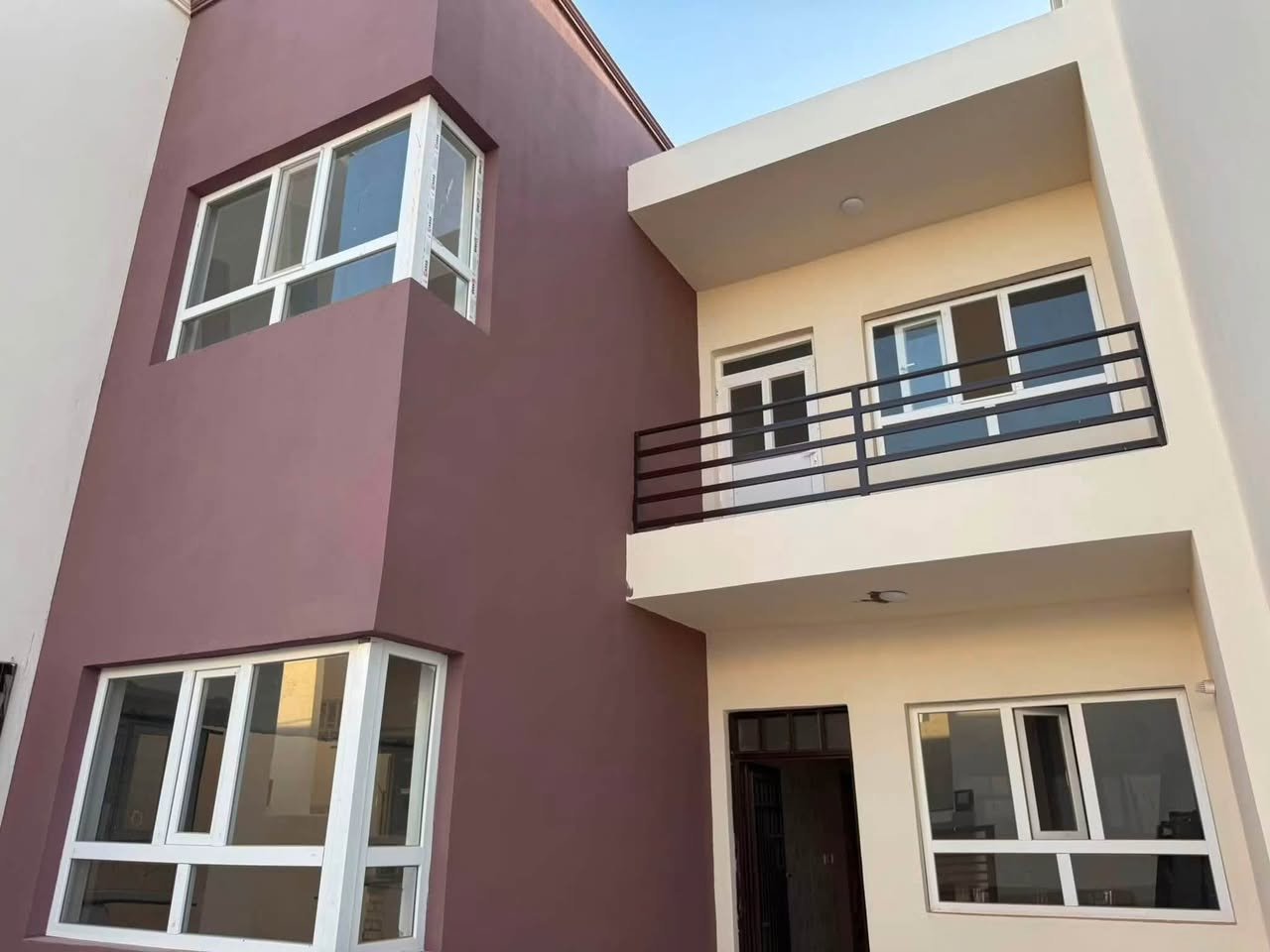 🏠 **دار للبيع – مجمع المرتضى السكني**
📍 **200 متر و جاهز للسكن :**
💰 **الواصل:** 80  مليون دينار
✨ **بتطلوعة مناسبة جداً**

فرصة مميزة للراغبين بالشراء بسعر مناسب و سكن 

☎️ ***********  ☎️  *********** 

◾ عنوان المكتب: الاميرات القديمه مقابيل مجمع كرار مجاور صيرفةسدير [مكتب الامل للوساطةالعقارية]نستقبل كافة عروضكم في المجمعات السكنيه وعرصات و النقابات و الأحياء
