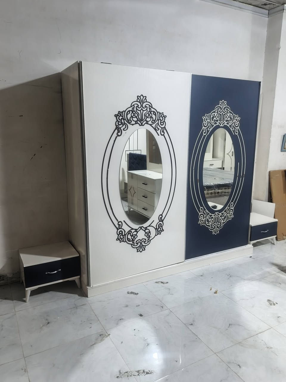 السلام عليكم غرفه نوم تركي خمسه قطع مستعمله 
سعر 200 الف 
رقم ***********
