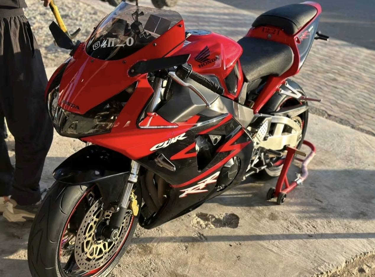 سلام و عليكم
للبيع فقط✅ Cbr 954 موديل 2007

مكفوله كفاله عامه كير مكينه كفرات 

جديده كلش الدراجه بلحقيقى احلى منل صور عليهه ادامه كامله من دهن موتل و تايرات و بلكات كلشي جديد وماناقصها اي شي

(مكان الدراجه ديالى خانقين)

سعرهه 30و بيهه مجال للطيبين ❤️

   (***********)
