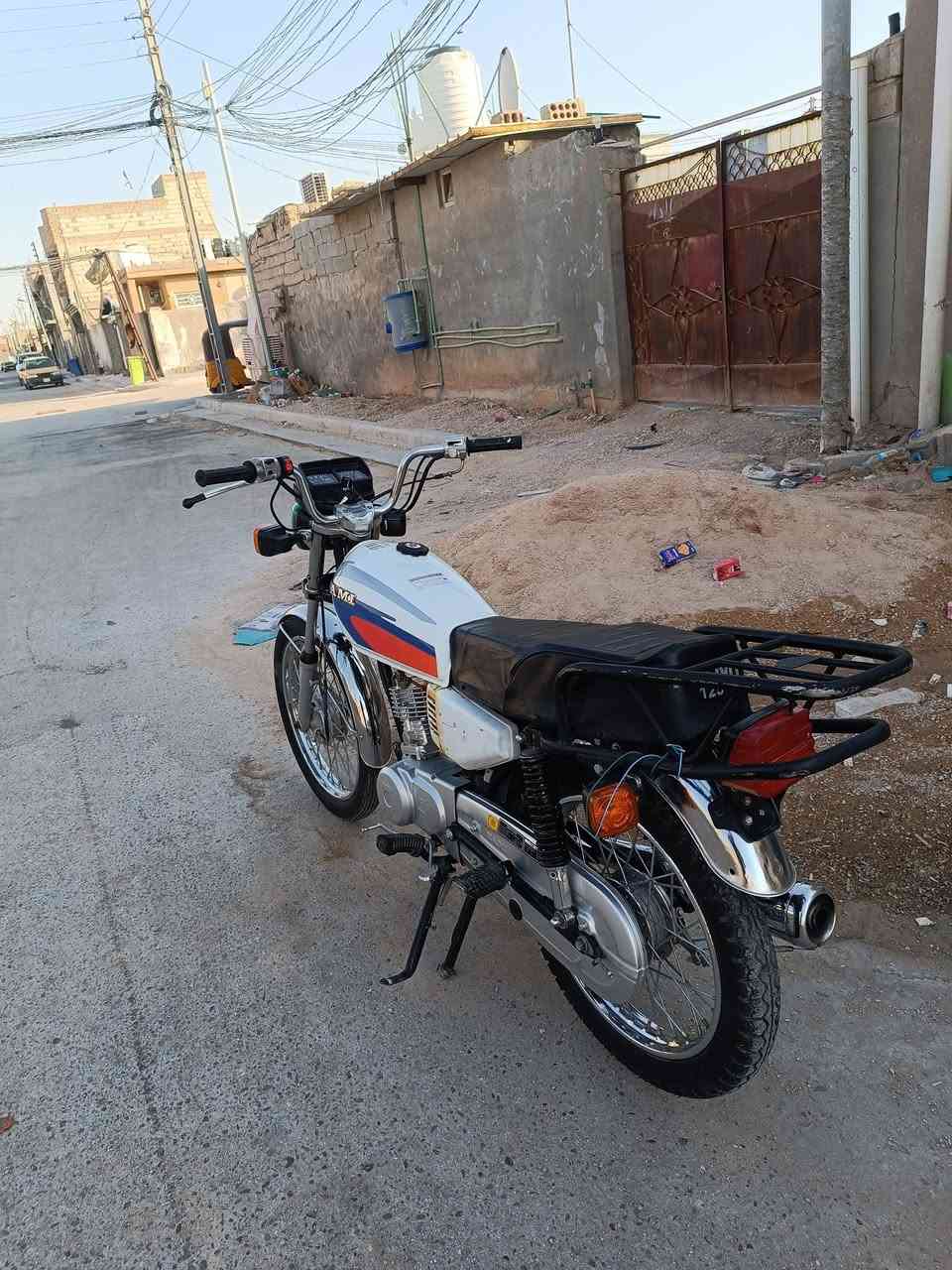 سلام عليكم اربعه كير للبيع تعمير شاصي 18 والغراض 24 اوراق اصولي اصولي سعره 550
كربلاء امن الداخلي 
***********
