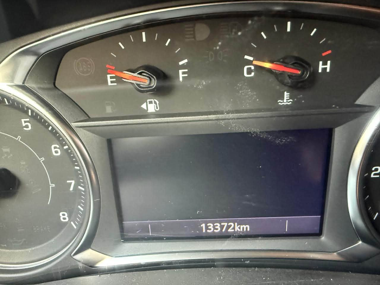 �

السلام عليكم شباب🚘 جمسي أكاديا 2024 SLE
🔥 أعلى فئة SLE

المسافه المقطوعه : 9000 ميل

حادث السياره : الجنطه الخلفيه

حاله الايرباك : سليمه بدون ايرباك

حجم المحرك : 1500 تيربو

✨ المواصفات:

• بصمة تشغيل 
بنوراما
 بصمة أبواب
• تشغيل عن بُعد
• داخل  أسود
• كراسي كهرباء
• خزن ميموري للكراسي
• كشنات تدفئة
• جنطة كهربائية
• كير دكمة
• هندبريك كهربائي
• رادار أمامي + أنظمة قيادة
• أوتو ستار / ستوب
• LED أمامي وخلفي
• شاشة + Apple CarPlay
• نظام صوت وسماعات
• تحكم ستيرن
• كروز كنترول

📍 الموقع: بغداد 

📞 للاستفسار والمعاينة تواصل ***********
