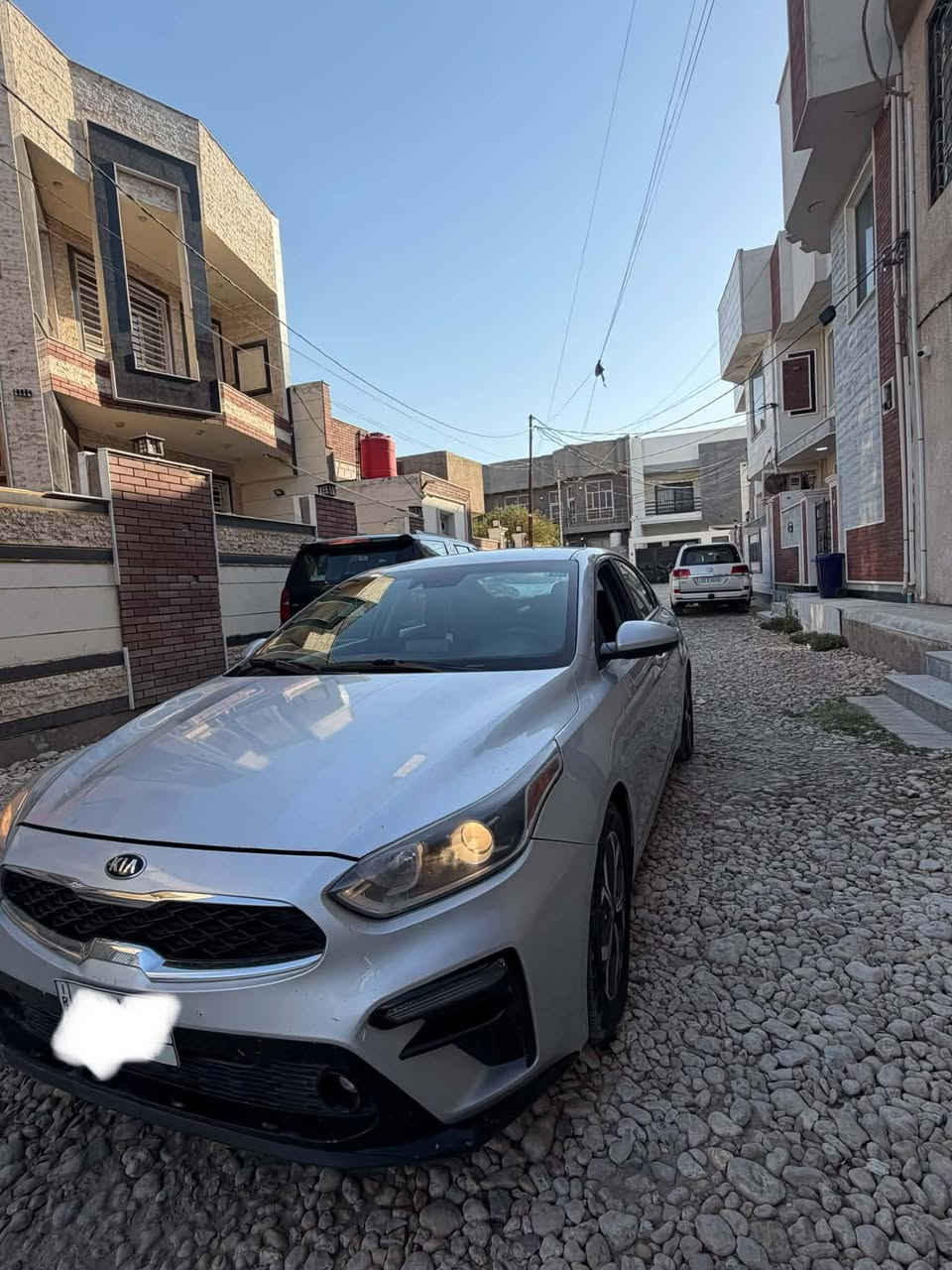 السلام عليك
كيا فورتي 
موديل 21
رقم بابل 
المواصفات
تحكم 
شاشه 
كامرا 
ويلكب 17 كروم مع تخم تاير
مكينه 2000 دوش 
حداديه جديده 
تبريد بي ضعف قليل
سياره باسمنه صار اله 4 سنوات
حادثه بنيد فقط ولباقي مكفول من صبغ
صور الحادث موجوده مع السونار 
السعر 119 وبيه مجال بسيط
مكاني بابل ***********@
