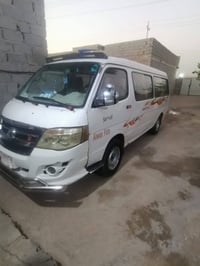 فوتون • ٢٠١٢ • غاز وبنزين